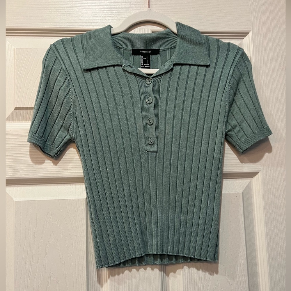 Fitted Collar Top